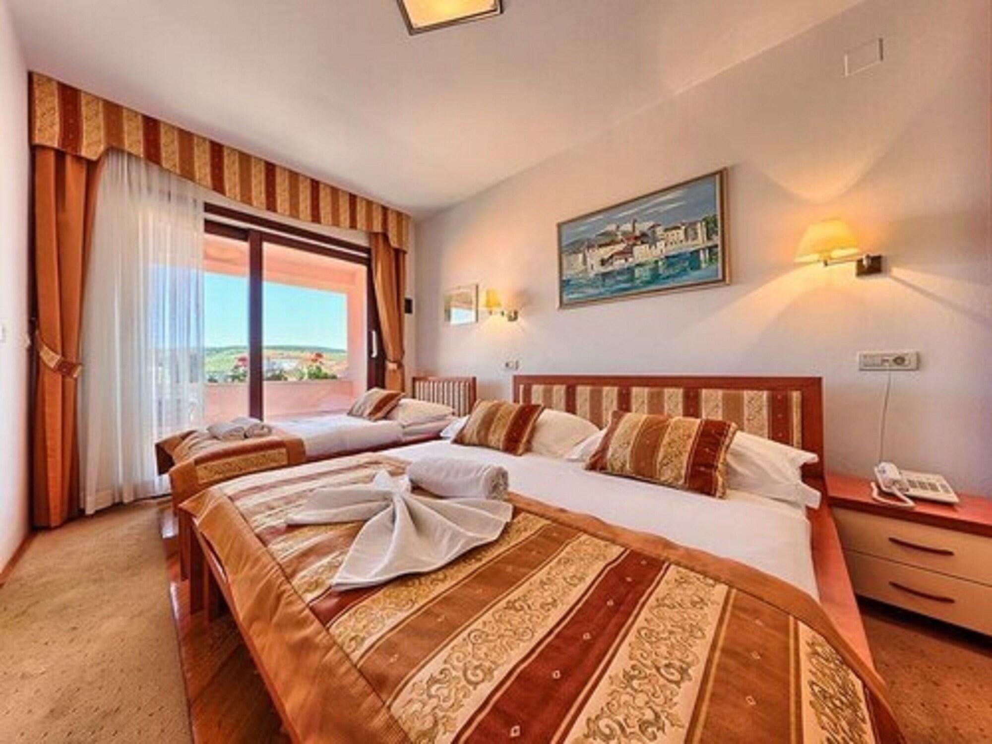 Trogirski Dvori 3* Trogir