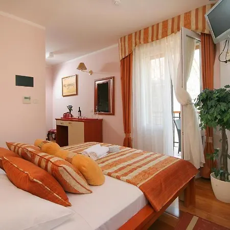 Hotel Trogirski Dvori Zewnętrze zdjęcie