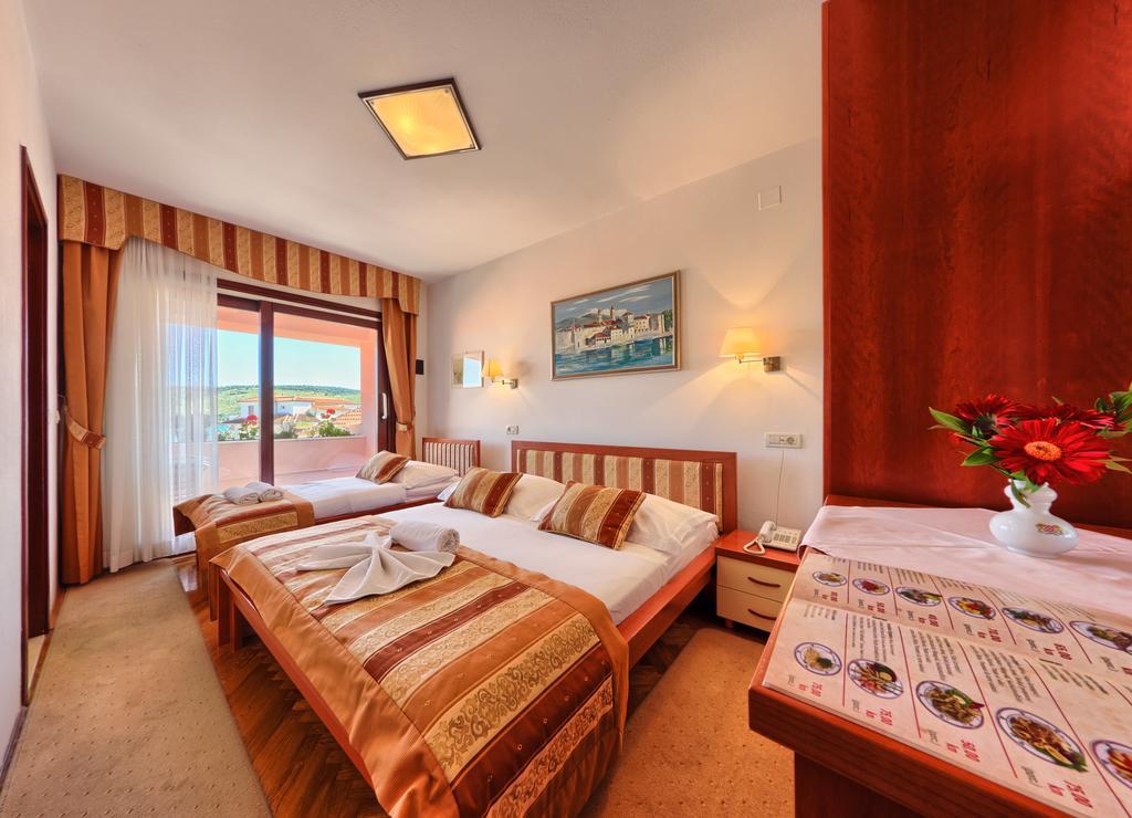 Trogirski Dvori Hotel